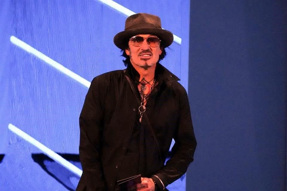 Tommy Lee fue acusado de agresión sexual cometido en 2003 mientras volaba en un helicóptero de San Diego a Los Ángeles.