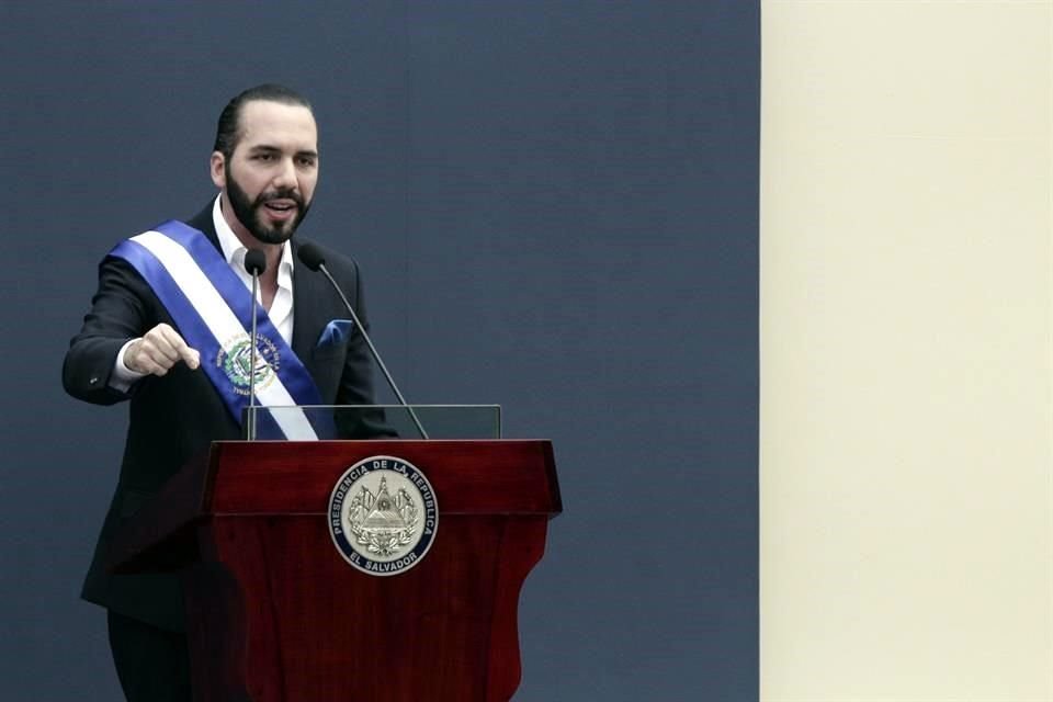 La lista señaló a funcionarios cercanos al Presidente de El Salvador, Nayib Bukele.