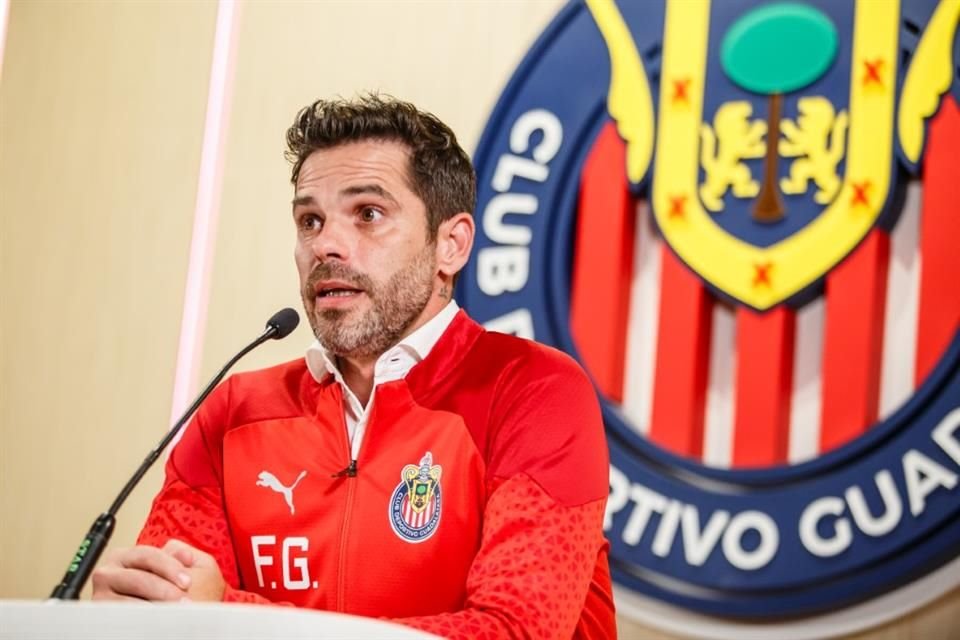 Fernando Gago asume como DT de las Chivas con varios retos por delante, como avanzar directo a la Liguilla y terminar con indisciplinas.