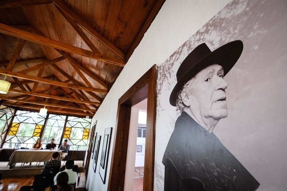 Lanzan convocatoria de creación visual sobre la obra 'El Rinoceronte' de Juan José Arreola; las piezas ganadoras serán parte de una exposición.