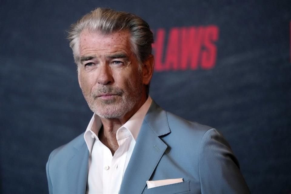 Pierce Brosnan fue citado ante el tribunal del distrito de Wyoming en enero, por entrar en la zona prohibida del área termal de Yellowstone.