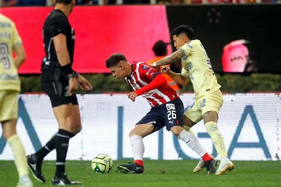 Calderón pasaría de Chivas al América.