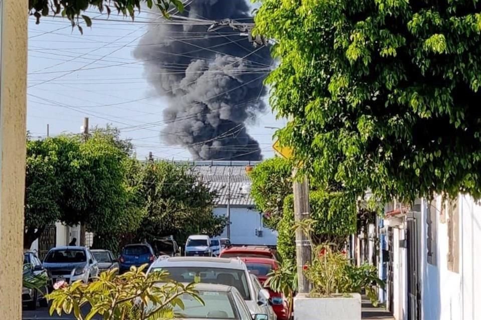 La fábrica se encuentra en la Calle 4, entre las calles 7 y 9, en la Colonia Ferrocarril.