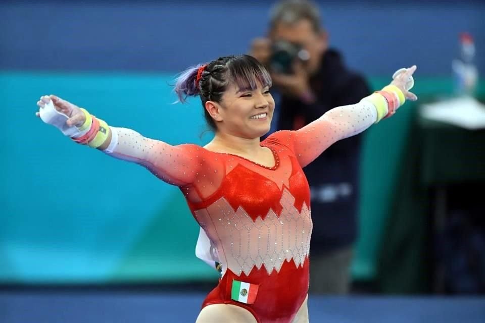 Alexa Moreno reconoció que aún tiene un operación en la rodilla.