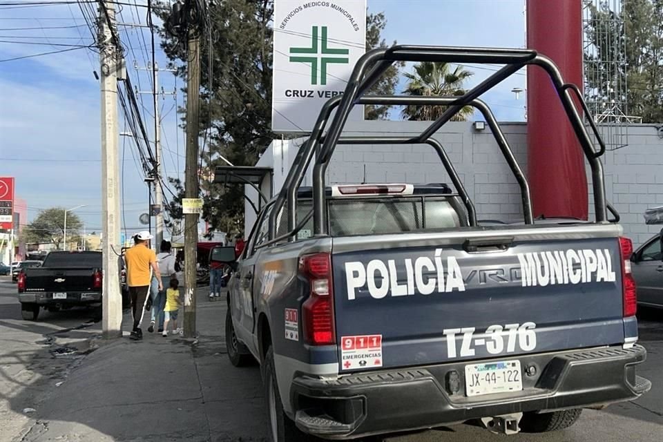 El hombre murió en la Cruz Verde Las Conchas mientras recibía atención médica.
