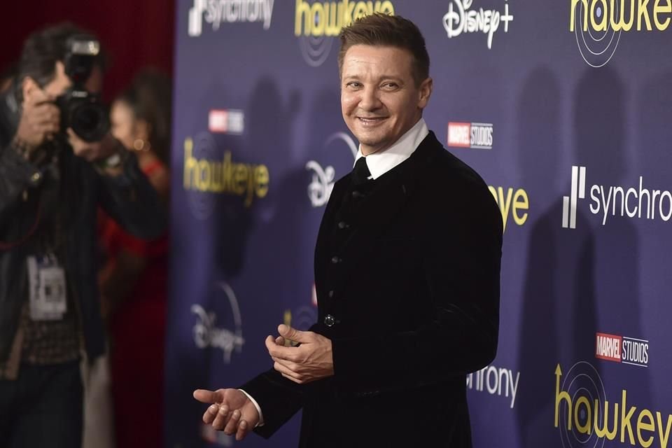 Jeremy Renner aseguró que su familia lo ha motivado durante su recuperación después del accidente que tuvo con una máquina quitanieves.