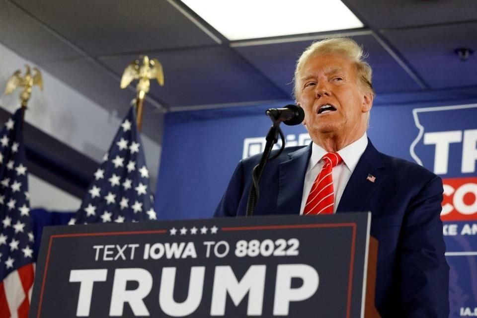 El ex Presidente estadounidense Donald Trump se lanzó este sábado a la campaña electoral en Iowa con mítines en los que prometió ganar 'por tercera vez'.