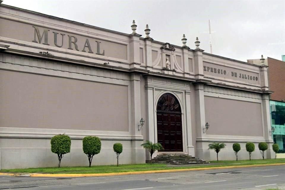 Tras casi tres décadas al frente de la Dirección Editorial de MURAL, Guillermo Camacho deja su cargo para atender necesidades de salud.