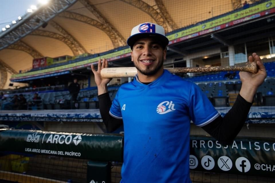 Jared Serna, utility de los Charros es el Novato del Año de la temporada 2023-2024 de la Liga Mexicana del Pacífico.