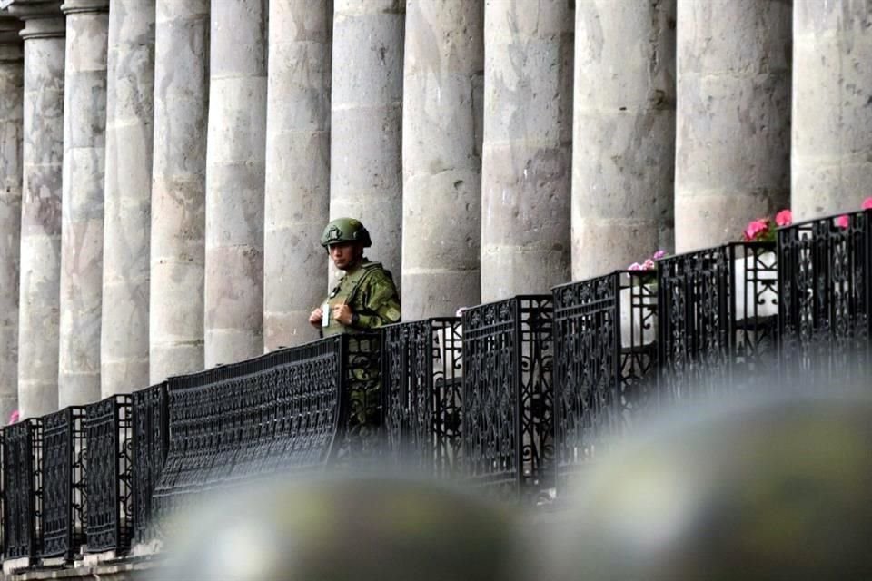 Ecuador amaneció con una falsa alerta de bomba que puso en acción a las unidades antiexplosivos en un lugar concurrido de la capital.