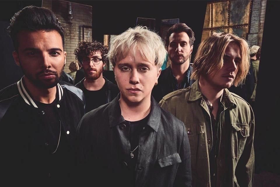 La banda británica Nothing But Thieves viene a Guadalajara con su nuevo disco bajo el brazo: Dead Club City.