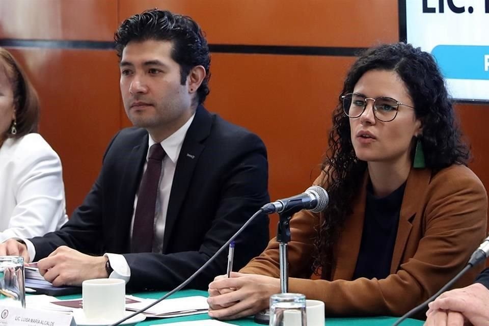 Los secretarios Marath Bolaños, del Trabajo, y Luisa María Alcalde, de Gobernación, están en medio de las acusaciones de la ex directora de Notimex, Sanjuana Martínez.