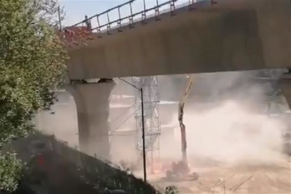 Una dovela cayó cuando era trasladada a través del viaducto del Tren Interurbano.