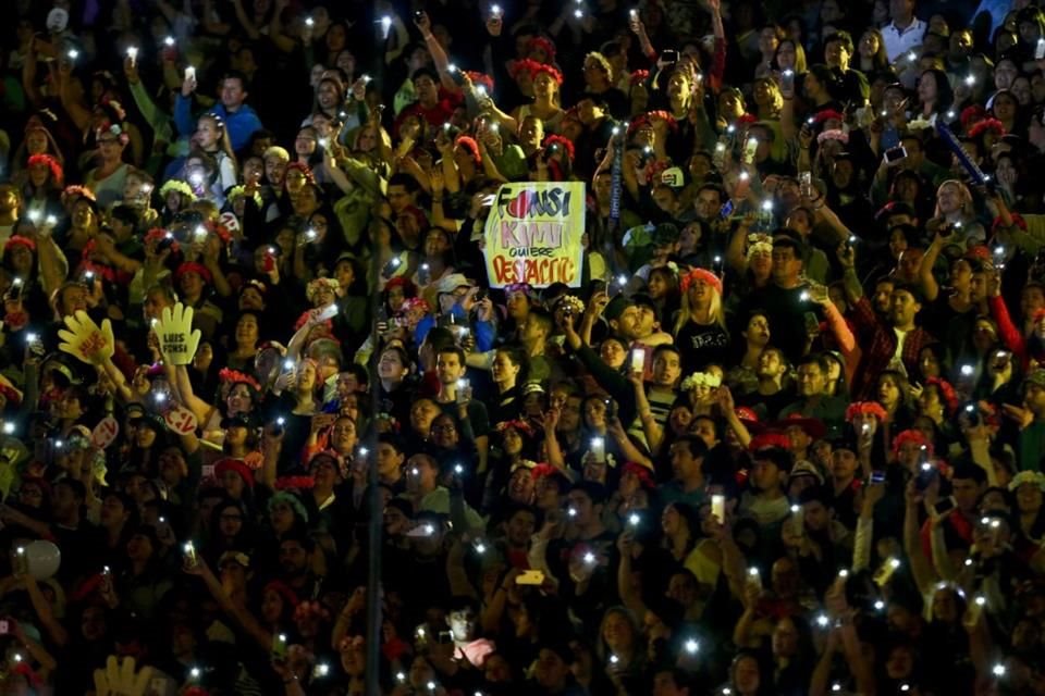 El directorio de TVN busca respaldar su compromiso de transmitir el cierre del festival de Viña del Mar, con Peso Pluma.