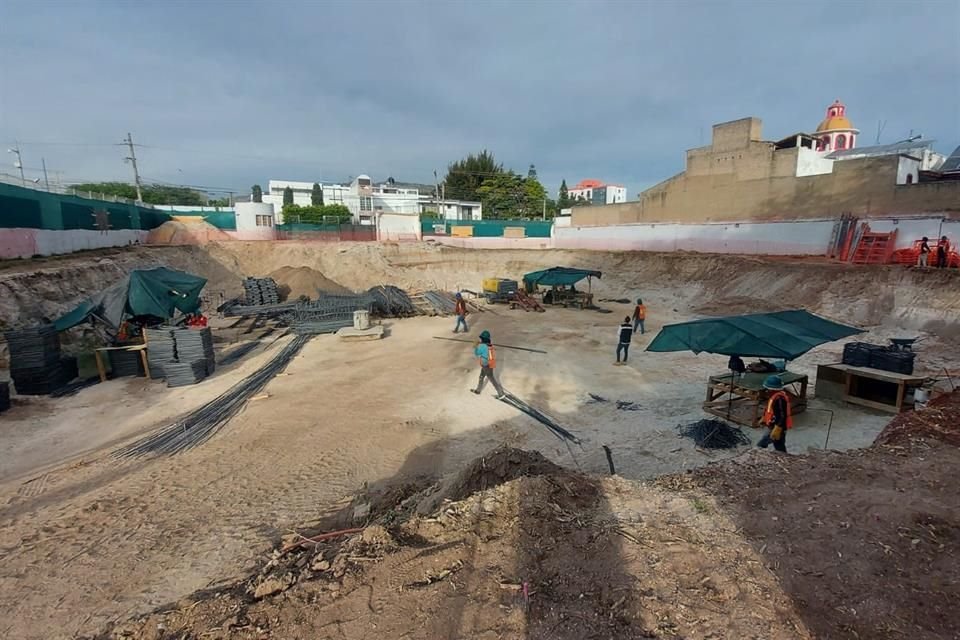 La Cruz Verde u Hospitalito Sur de Zapopan se construye en un predio entre Avenida Moctezuma y Calle Hidalgo, en la Colonia Haciendas del Tepeyac.