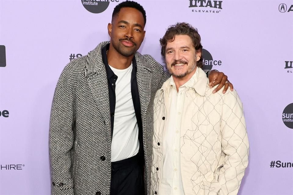 Sorpresivamente también fue visto Pedro Pascal, acompañado del actor Jay Ellis, para la premier de la cinta 'Freaky Tales'.