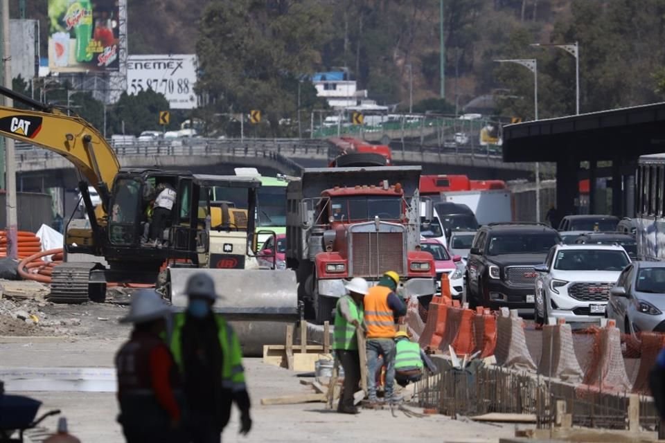 Para mitigar las emisiones a la atmósfera, producto de la obstrucción de la vialidad en el Cetram Indios Verdes se tendrían que plantar 266 mil 666 árboles en la zona.