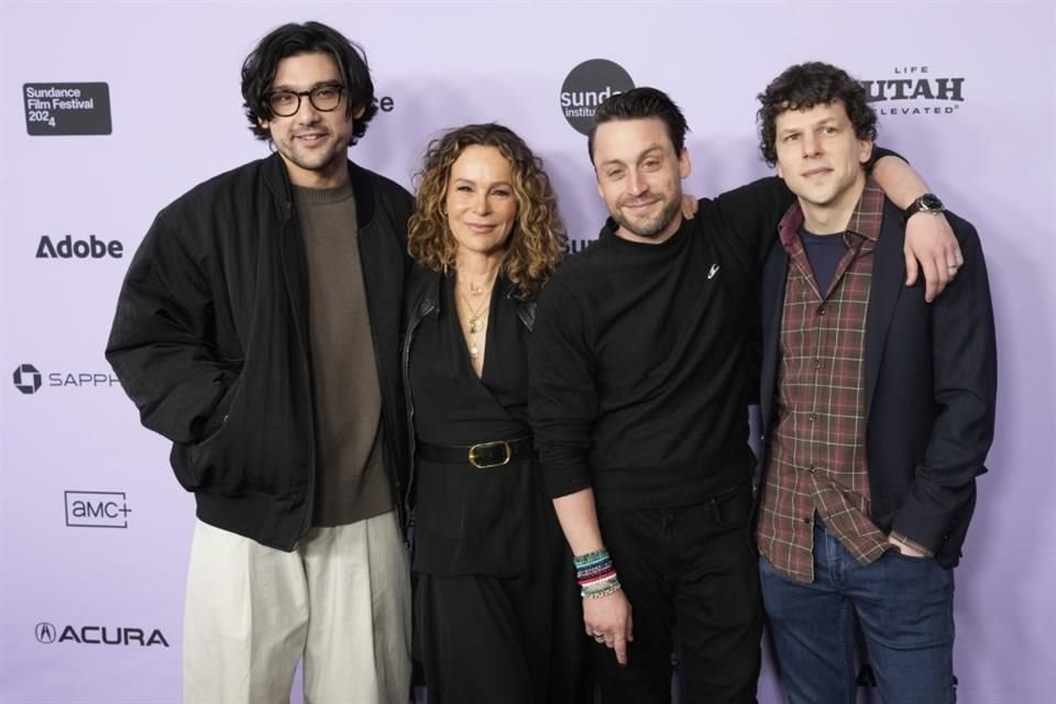 Will Sharpe, Jennifer Grey, Kieran Culkin y Jesse Eisenberg, forman parte del elenco de la cinta dirigida por el mismo Eisenberg.