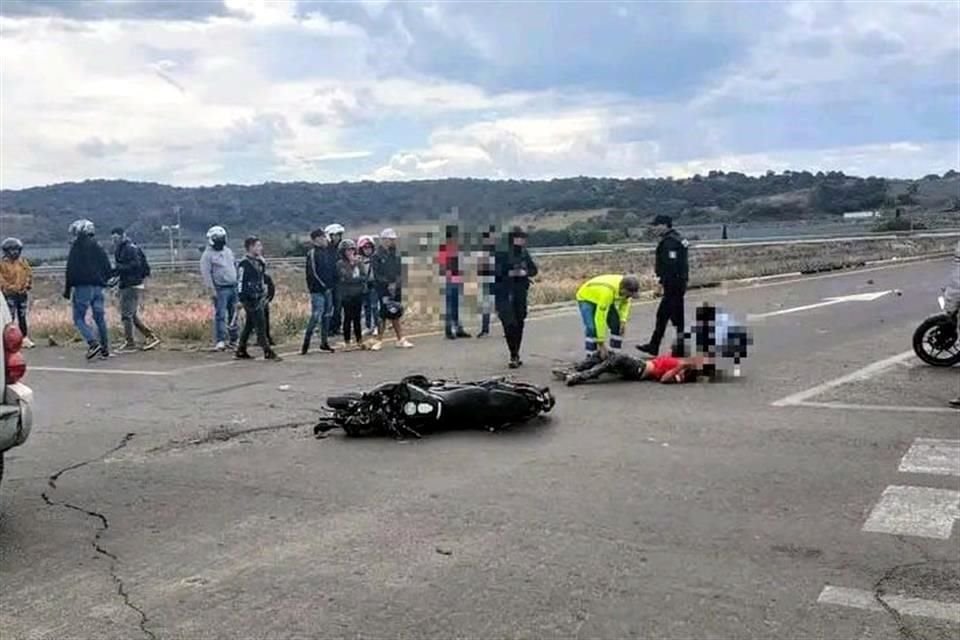 Un motociclista murió y otro resultó herido en un accidente durante la rodada a Hostotipaquillo, con motivo de la bendición de cascos.