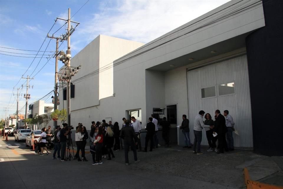 Afectados por el caso de Yox acudieron el viernes a Fiscalía.