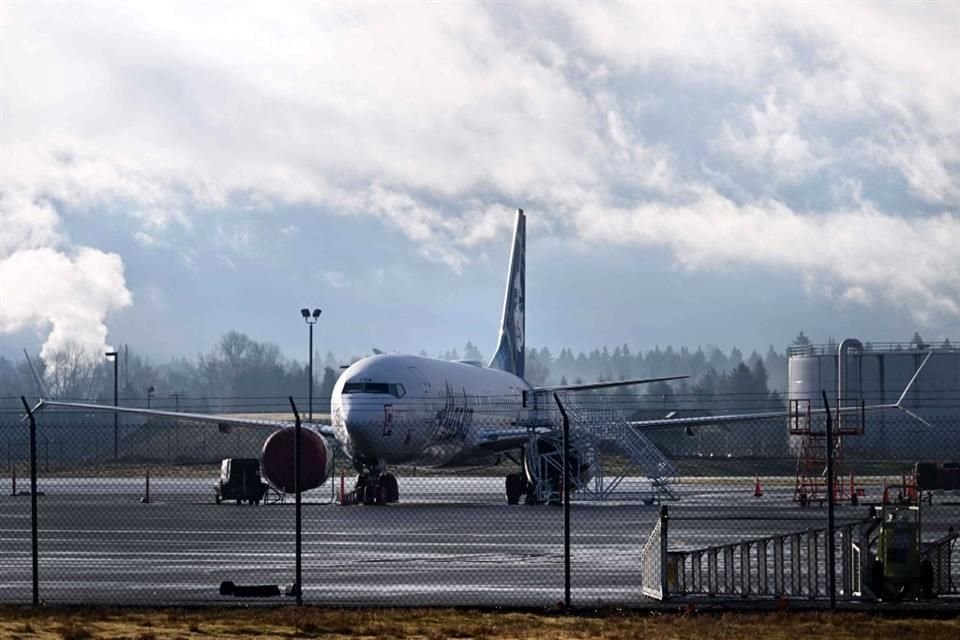 La Administración Federal de Aviación dejó en tierra 171 aviones Max 9 por la estructura sellada de emergencia.