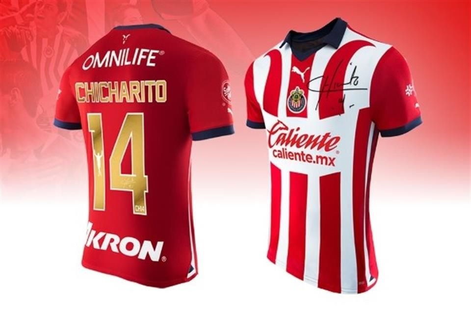 El regreso de 'Chicharito' a Chivas es tendencia en redes y ha disparado la venta de playeras y abonos del Rebaño.