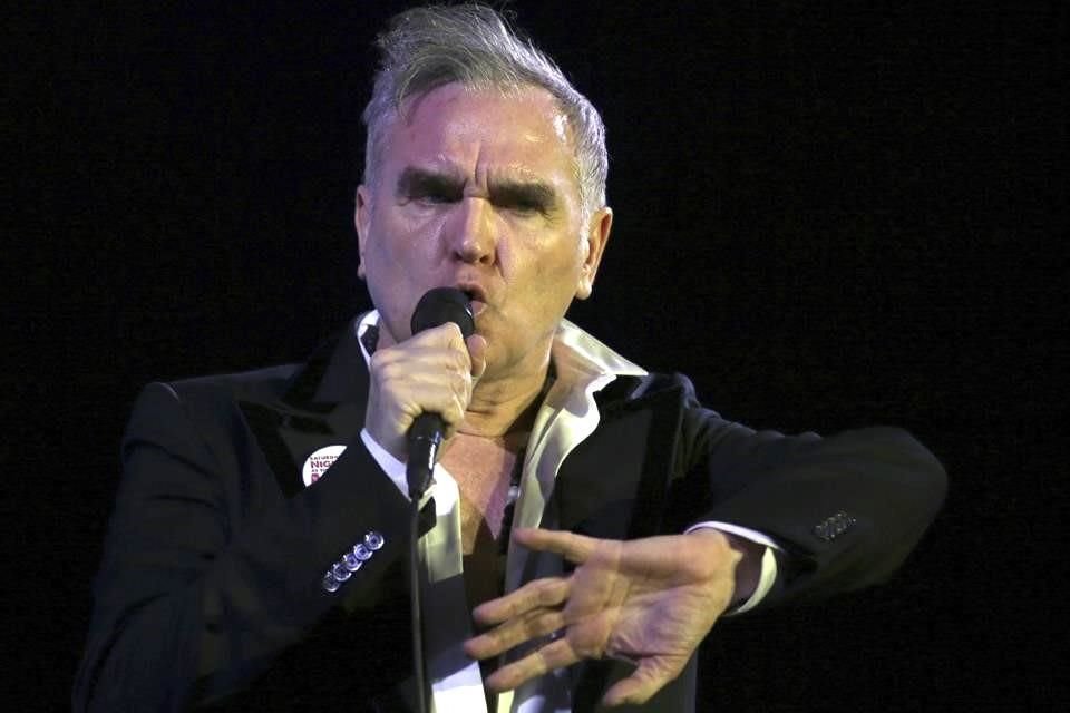 Morrissey canceló definitivamente su concierto en México que había reprogramado para el 3 de febrero, debido a malestares de salud.