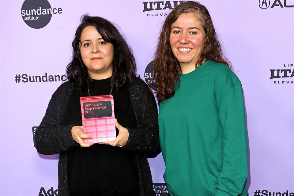 Las mexicanas Astrid Rondero y Fernanda Valadez dedicaron su premio a la juventud de México.