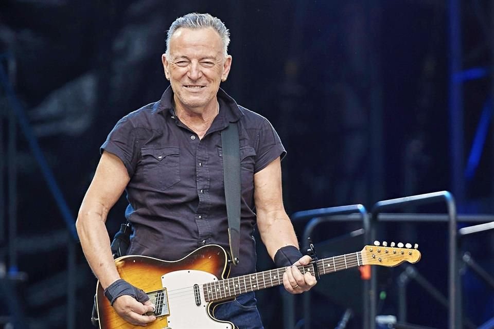 El Mejor Álbum de Pop Vocal Tradicional se lo puede llevar Bruce Springsteen por 'Only The Strong Survive'.