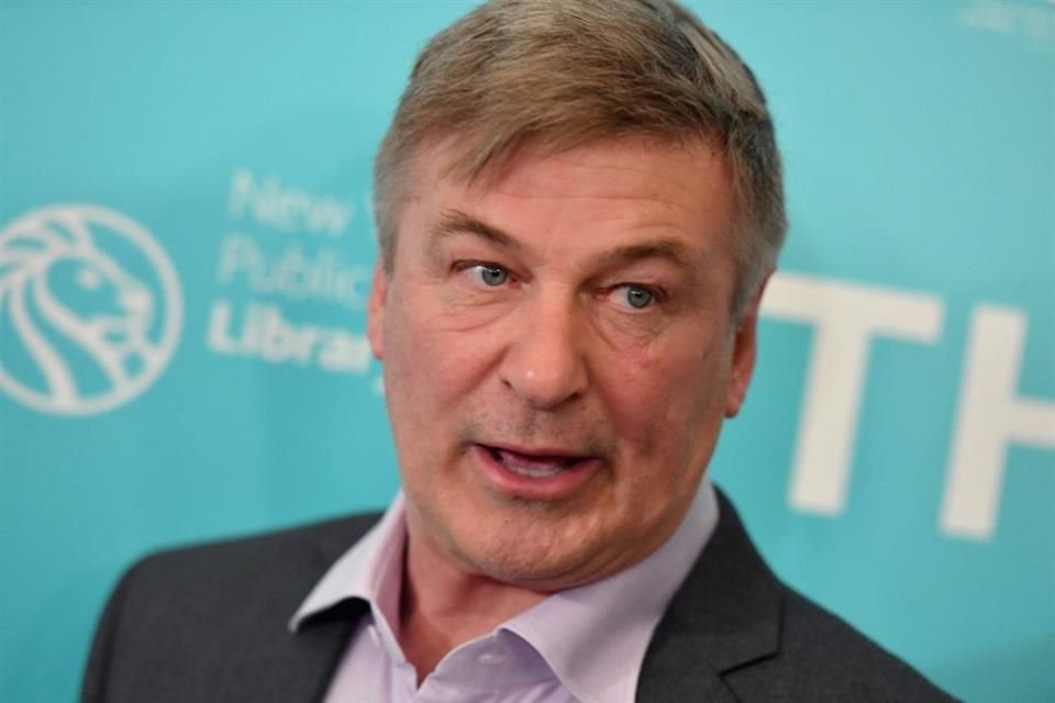 Alec Baldwin renunció a la lectura de cargos durante una audiencia realizada este miércoles.