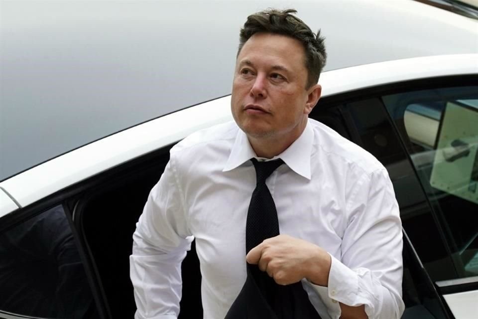 Elon Musk llega al centro de justicia de Wilmington, Delaware, en julio de 2021.