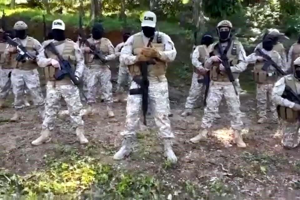 Presuntos miembros del CJNG lanzaron una advertencia a un rival en Tabasco.