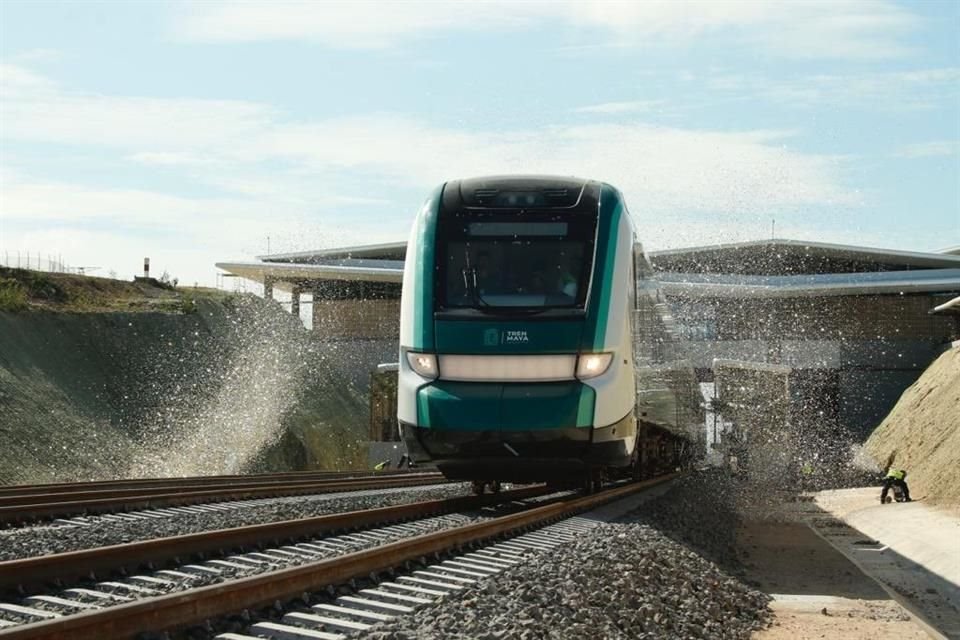 Los crecimientos de doble dígito en el crédito a empresas de electricidad, gas y agua se pueden atribuir al cierre en la construcción de las obras insignia como el Tren Maya.