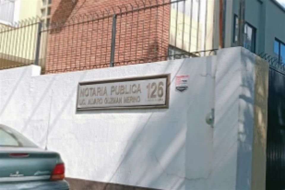 El Gobernador Enrique Alfaro firmó la inhabilitación definitiva del Notario Público Álvaro Guzmán Merino, por ejercicio indebido de sus funciones.