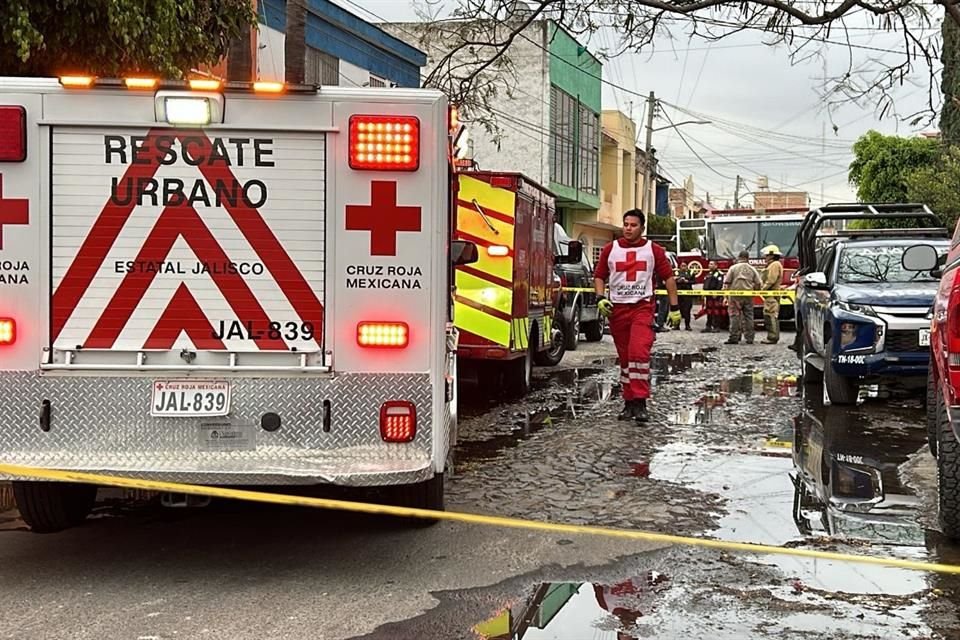 Un hombre de la tercera edad murió este lunes al caer al aljibe de su casa, en la Colonia Flores Magón, en Tonalá.