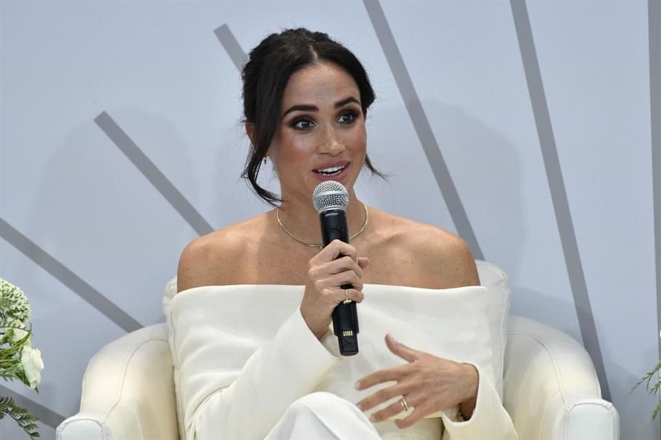 Meghan Markle se dijo emocionada por retomar su amor por el podcasting.