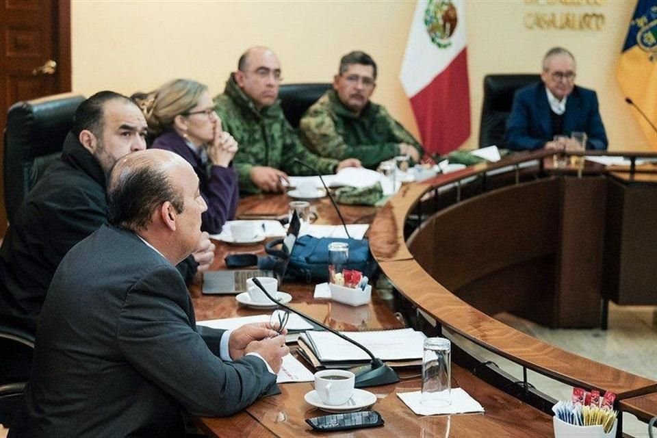 Representantes de los tres niveles de Gobierno se reunieron con autoridades electorales para afinar detalles de las próximas elecciones.