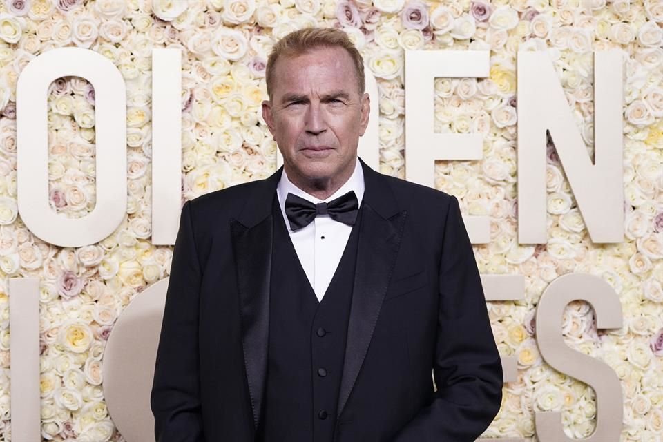 Aunque las problemáticas legales fueron numerosas, el actor Kevin Costner comentó ante reporteros que aún sentía amor por su ex, pero que su divorcio había sido un 'lugar horrible', metafóricamente.