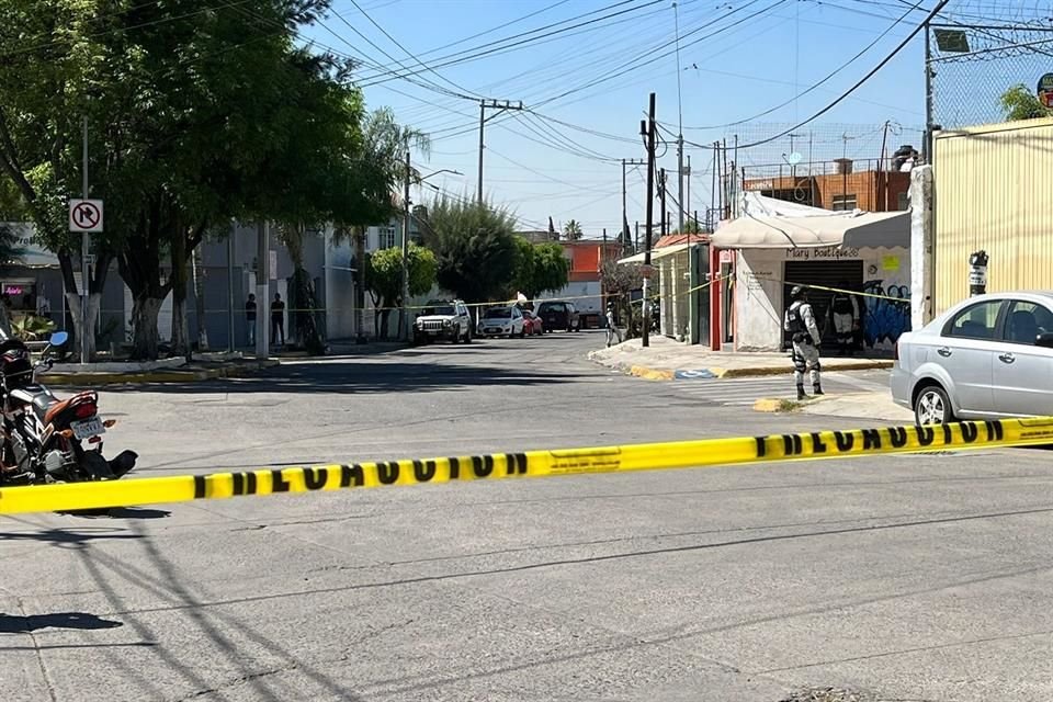 La agresión en Tlaquepaque alertó a estudiantes y maestros de una escuela secundaria cercana.