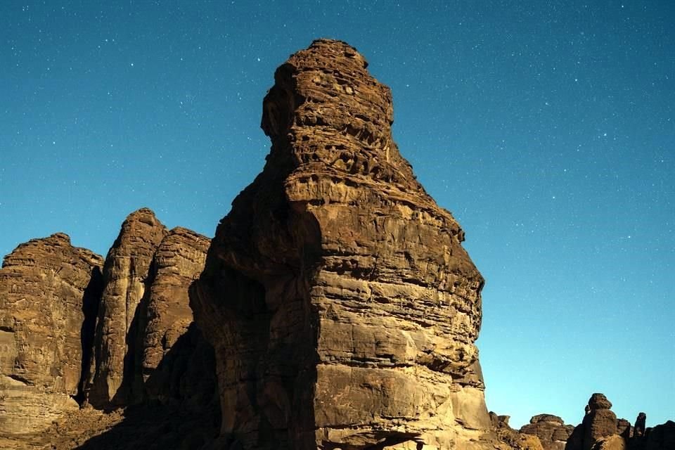 'Cuando tienes un lugar de este tamaño, te inspira humildad. Te das cuenta de que no somos nada los humanos, que pasamos un solo momento', reflexiona el artista sobre el espacio natural donde exhibe.