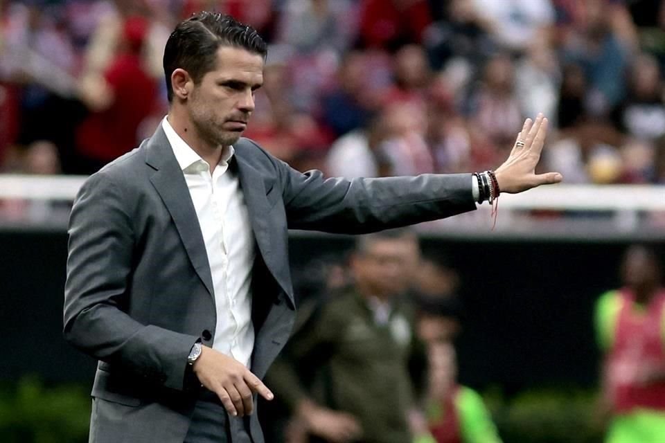 Fernando Gago, técnico de Chivas.