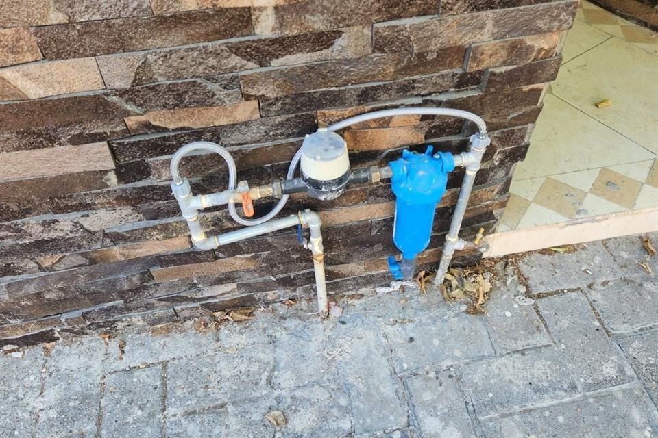 Por manipular ilegalmente su medidor para robarse el agua potable, el Siapa multó a un ciudadano con un monto de 16 mil 285 pesos.