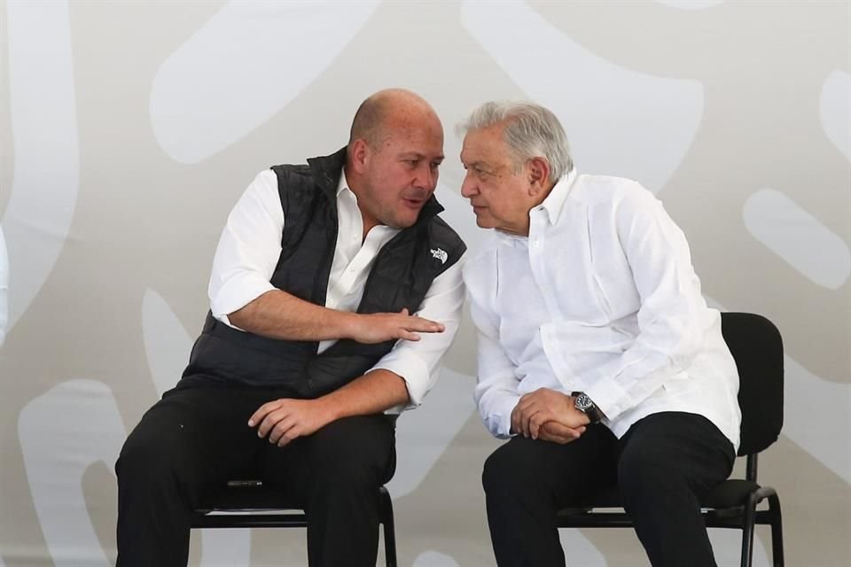 El Presidente López Obrador y el Gobernador Enrique Alfaro comprometieron el envío de 3 mil litros de agua por segundo, tras inaugurar el acueducto El Salto-La Red-Calderón.