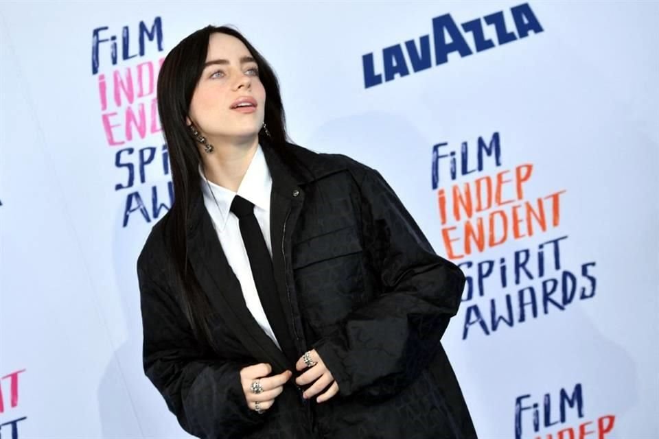 Billie Eilish no deja de estar presente en prácticamente todas las galas de premios.