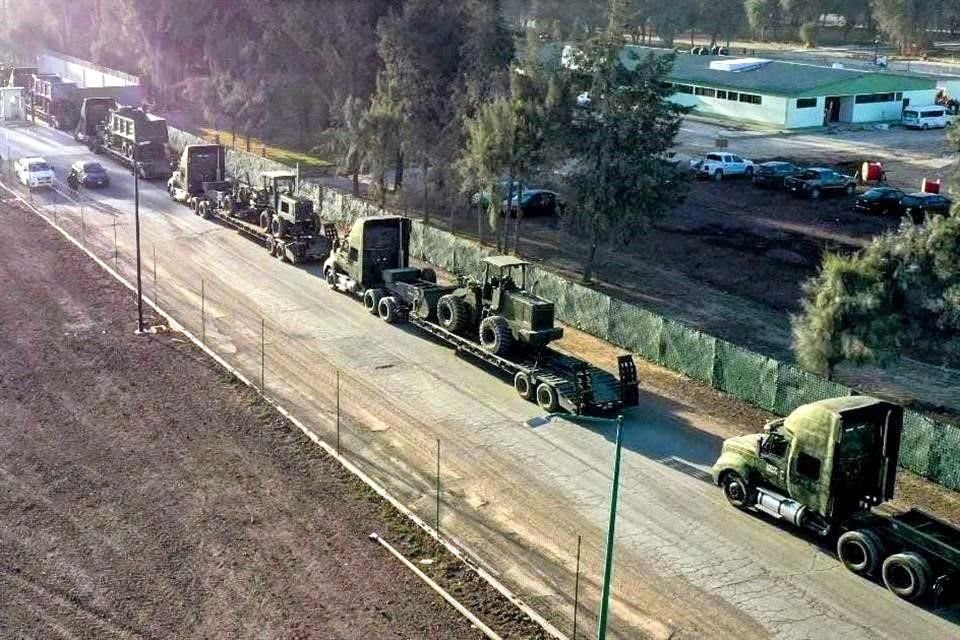 El Ejecutivo federal ordenó a la Secretaría de la Defensa Nacional que también se haga cargo del mantenimiento de las carreteras del País.