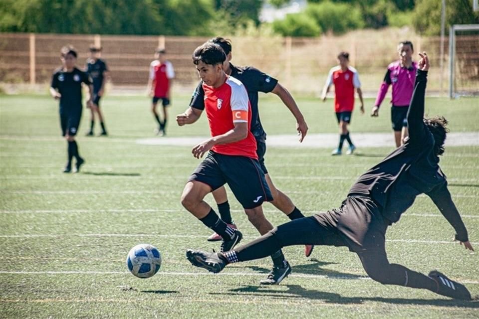 Chihuahua Fútbol Club es un equipo de la Tercera División, que está ligado con Carlos Lazo, Ceo de Yox, financiera denunciada por fraude.