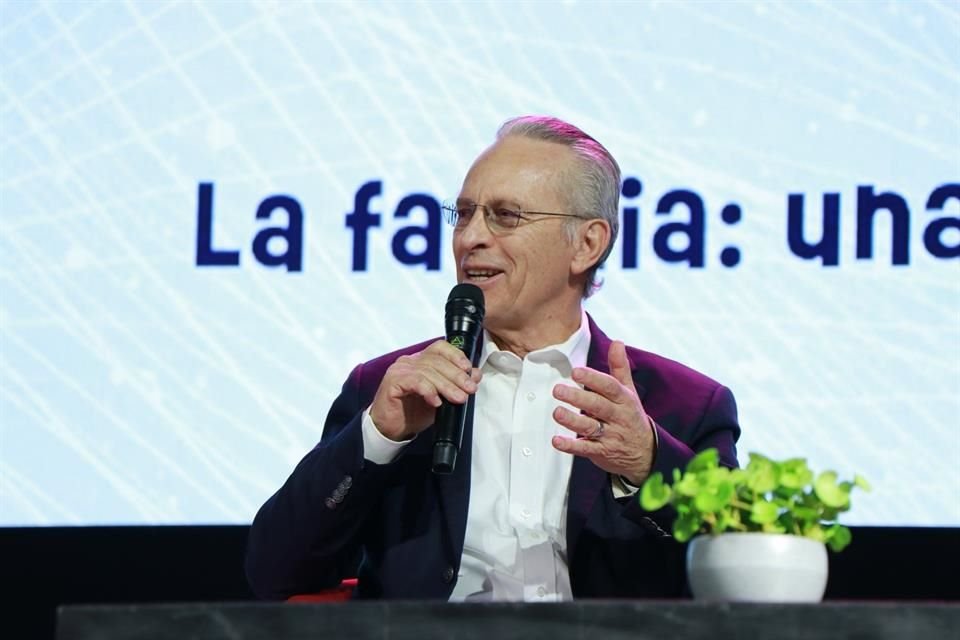 Presidente nacional de Coparmex, José Medina Mora, durante la jornada de clausura del Congreso Internacional de las Familias en la Expo Guadalajara.