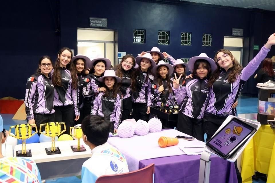 El equipo femenil Devolt Kova, de Chihuahua, ya alista su participación en el Evento Nacional de la First Lego League.