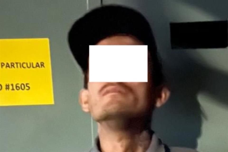 Un hombre de 21 años fue detenido, luego de que presuntamente robara una cafetera de un restaurante de la Colonia Ladrón de Guevara, en Guadalajara.