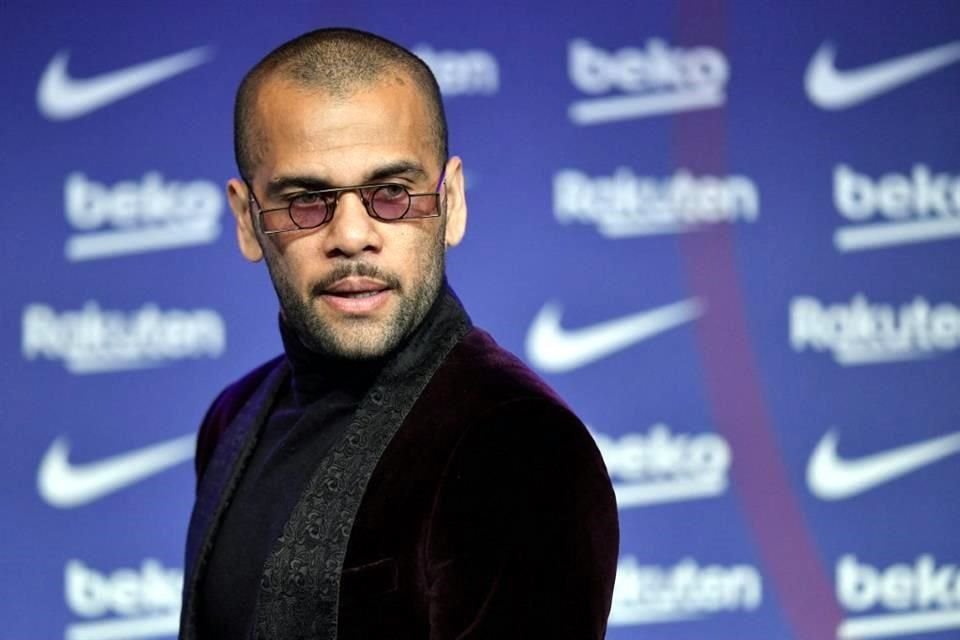 Dani Alves ahora tendrá que indemnizar al conjunto universitario.